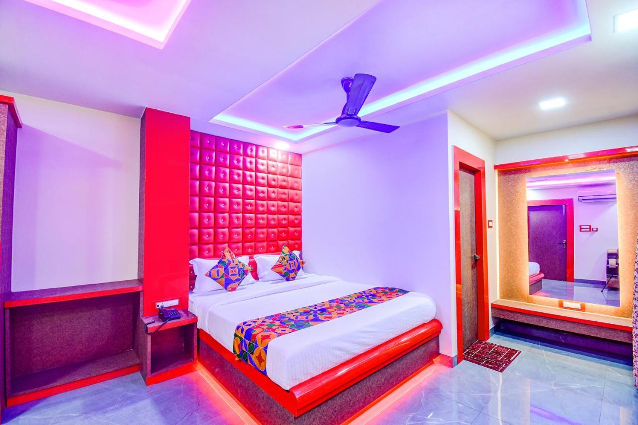 Hotel Fabhotel Asha 3*
